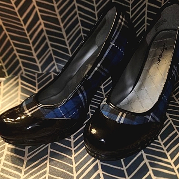 UNIONBAY Shoes - 🔥💃 UNIONBAY Black with Blue Plaid Heeled Shoe, Size 8M (US) 💃🔥